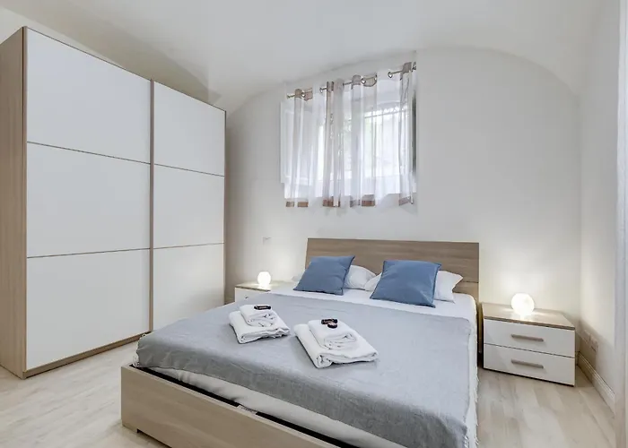 Vivilo Collection - Brescia - 2bd 2 Baths Roma