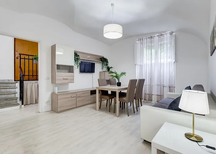 Vivilo Collection - Brescia - 2bd 2 Baths Roma