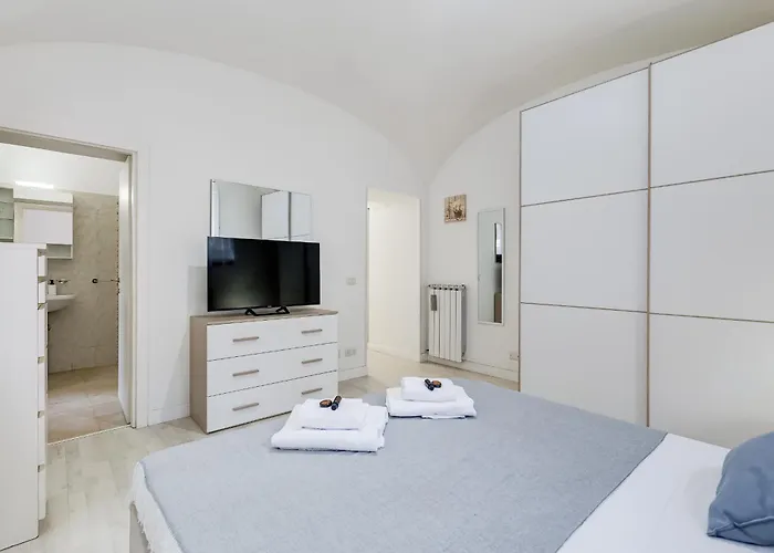Vivilo Collection - Brescia - 2bd 2 Baths Roma